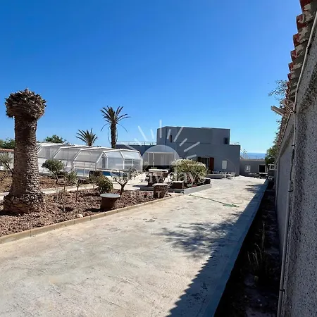 Bed and breakfast El Castillo De Ralph *